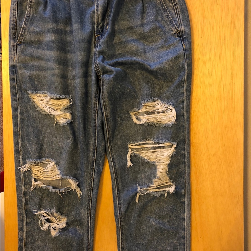 American Eagle Mom Jeans size 6 regular - Picture 4 of 4
